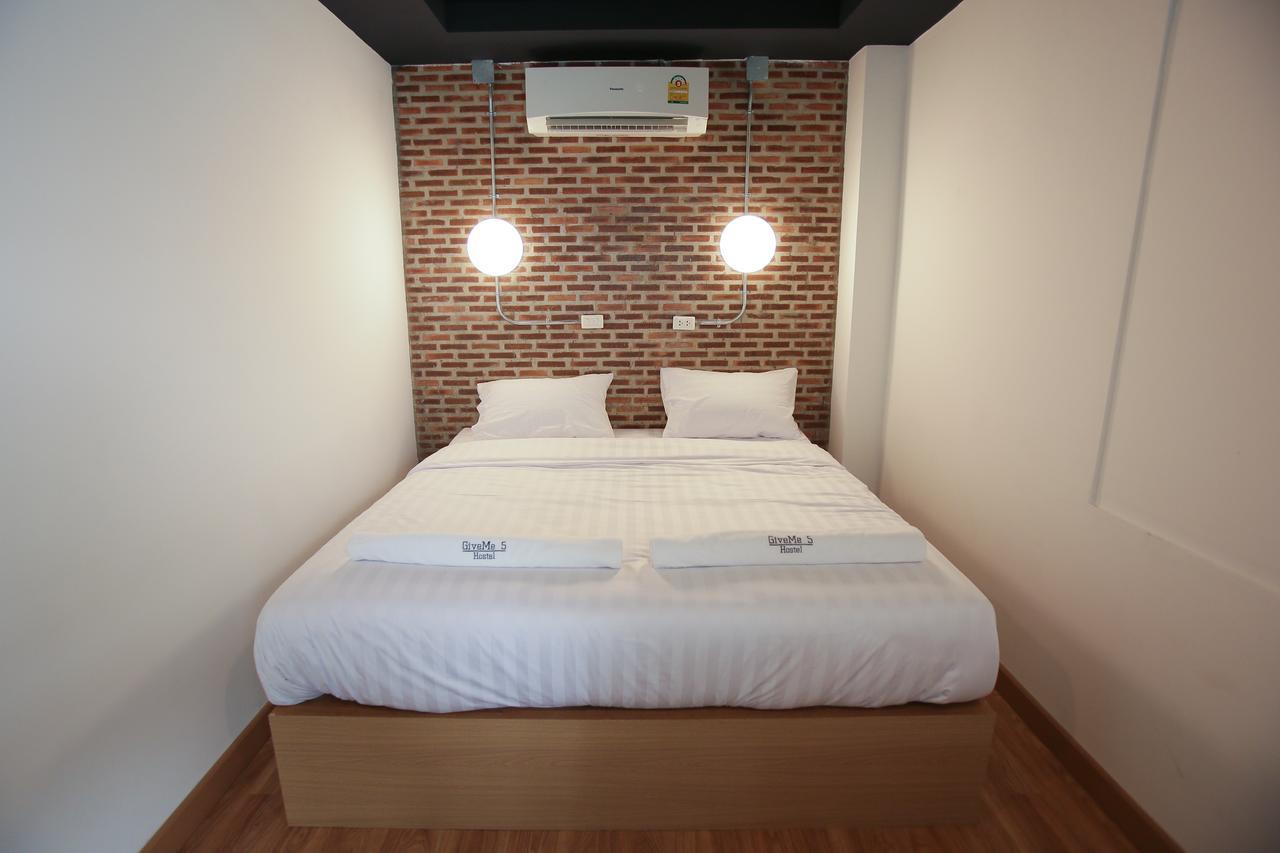 Give Me 5 Hostel Чиангмай Экстерьер фото