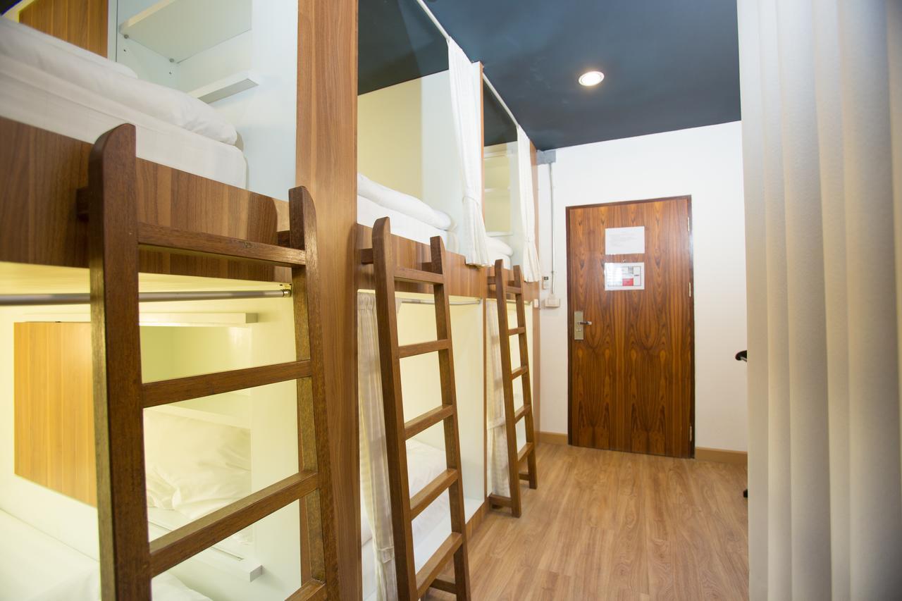 Give Me 5 Hostel Чиангмай Экстерьер фото